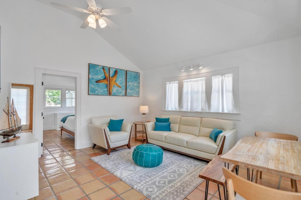 Sarasota, Fl Bungalow - Bright & Breezy Coastal Vibes - 10 Mins To White Sand Beaches Home 外观 照片