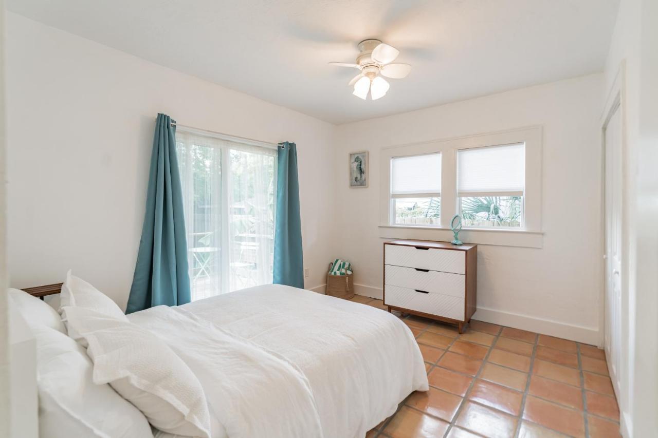 Sarasota, Fl Bungalow - Bright & Breezy Coastal Vibes - 10 Mins To White Sand Beaches Home 外观 照片